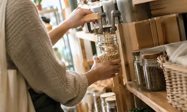 Refill, Return, or Reuse? Grocery Picks That Cut Packaging Waste